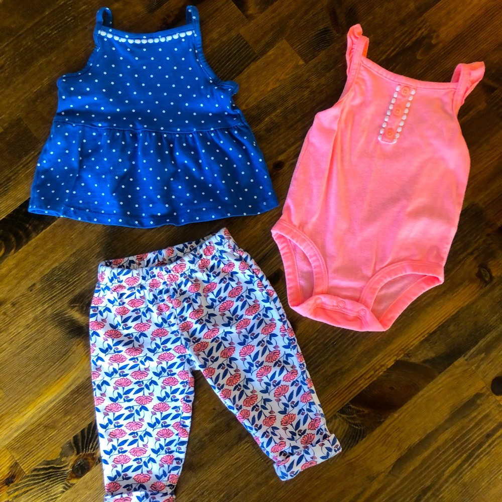 Carter’s 3-piece Baby Girl’s Onsie, Top & Pants